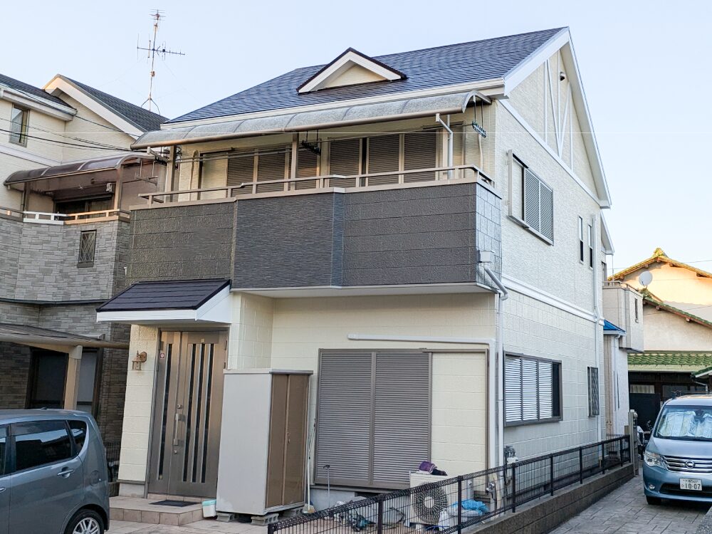 遮熱シリコン塗料で快適性と美観を両立した外壁・屋根塗装工事 - 大阪府八尾市：堺市・富田林市の外壁塗装専門会社『塗りかえStudio』施工事例