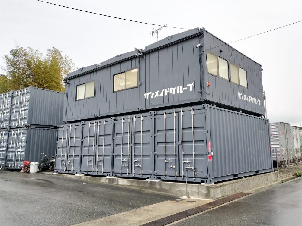 コンテナハウス外壁・屋根塗装と雨樋新設工事で機能性と美観を一新 - 大阪府堺市美原区：堺市・富田林市の外壁塗装専門会社『塗りかえStudio』施工事例