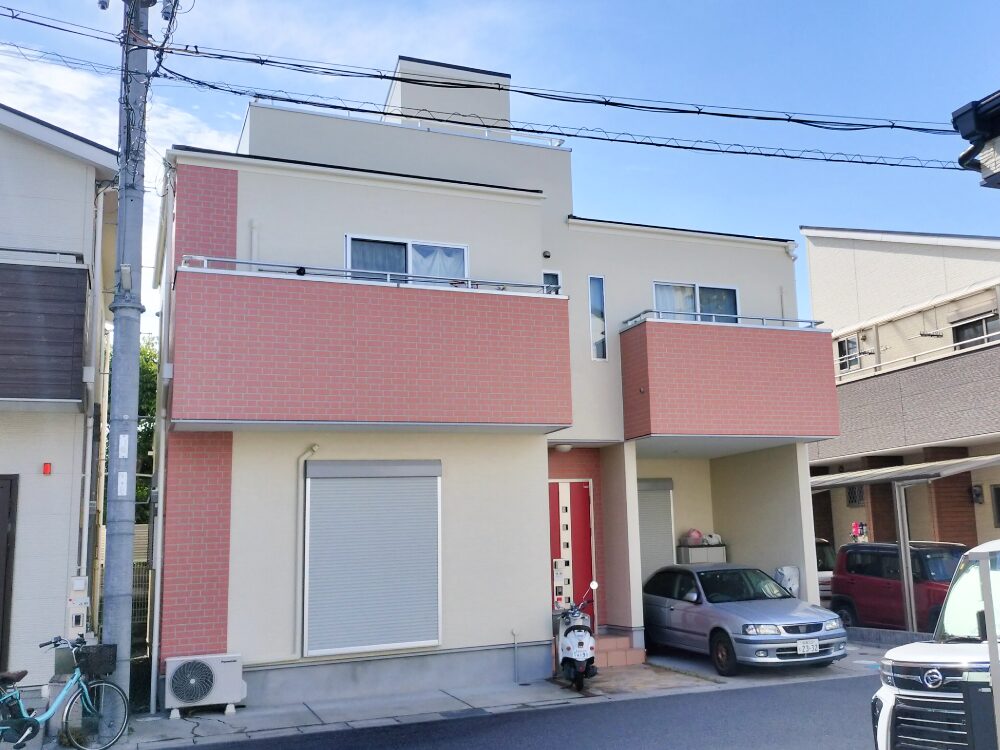 外壁・屋根塗装工事｜ダブルトーン仕上げで立体感ある住まいに - 大阪府富田林市：堺市・富田林市の外壁塗装専門会社『塗りかえStudio』施工事例