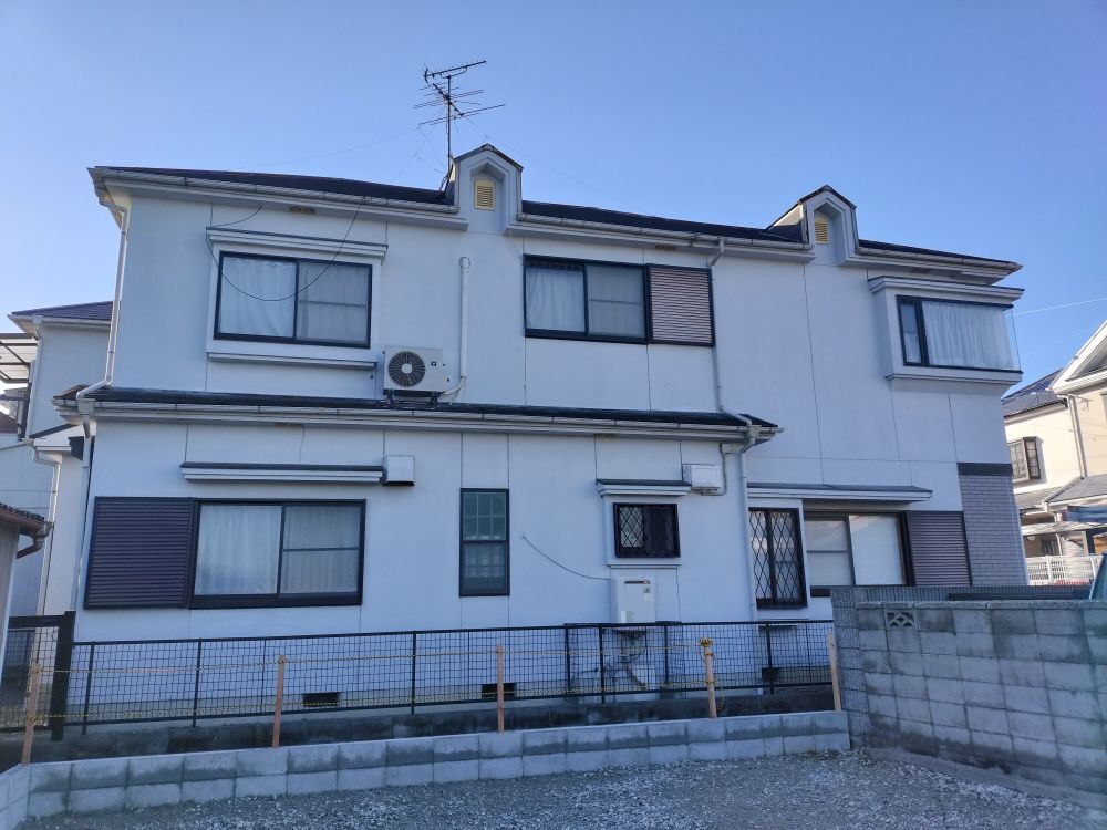 外壁塗装前の住宅側面